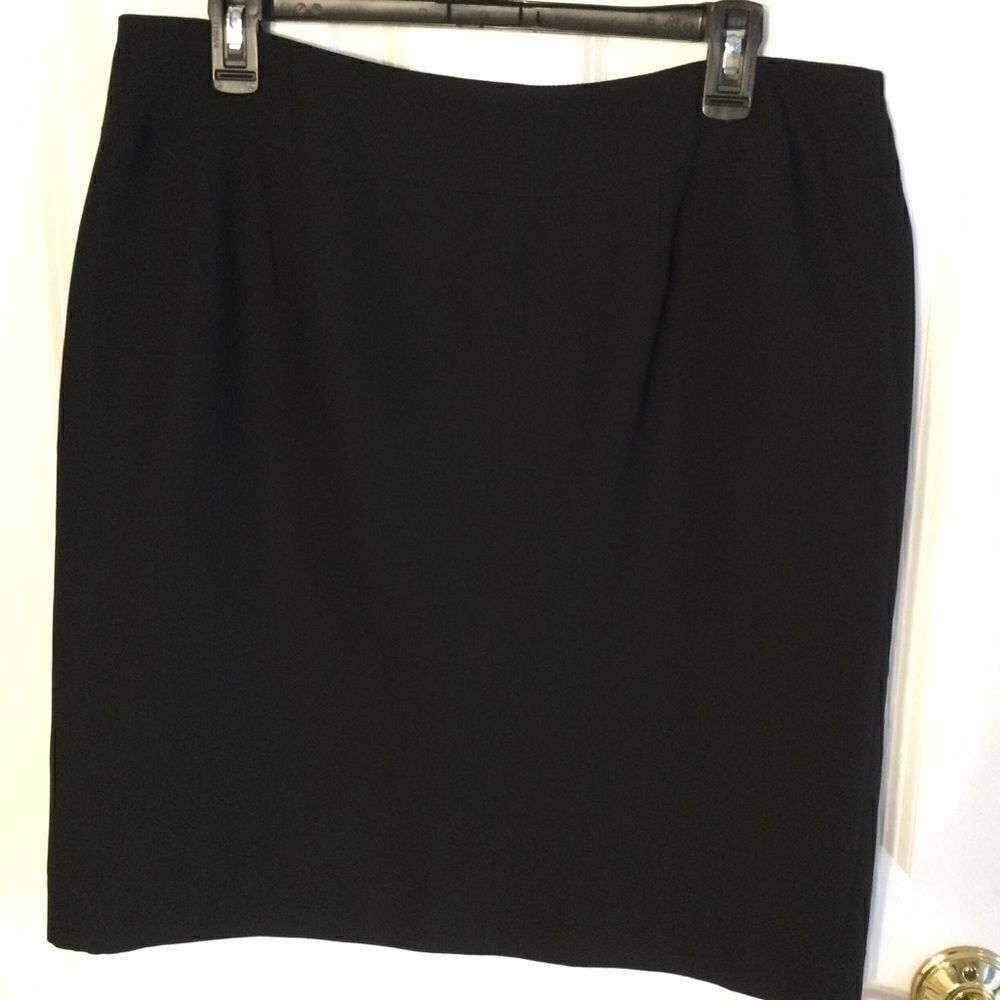 NWOT.ย Style & Co. (Macyโs)โBlackโโSzโ16โSkirt